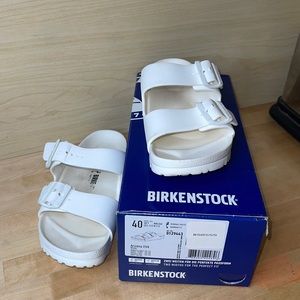 slightly worn size 9 white birkenstock sandals